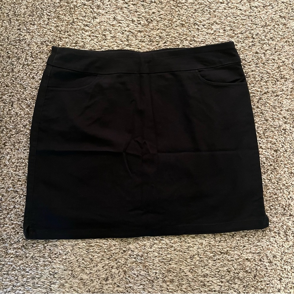 Napa Valley Black Skort Size 12